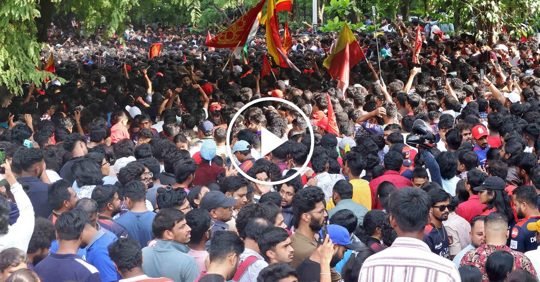 04int-india-stampede-gmkf-facebookJumbo.jpg